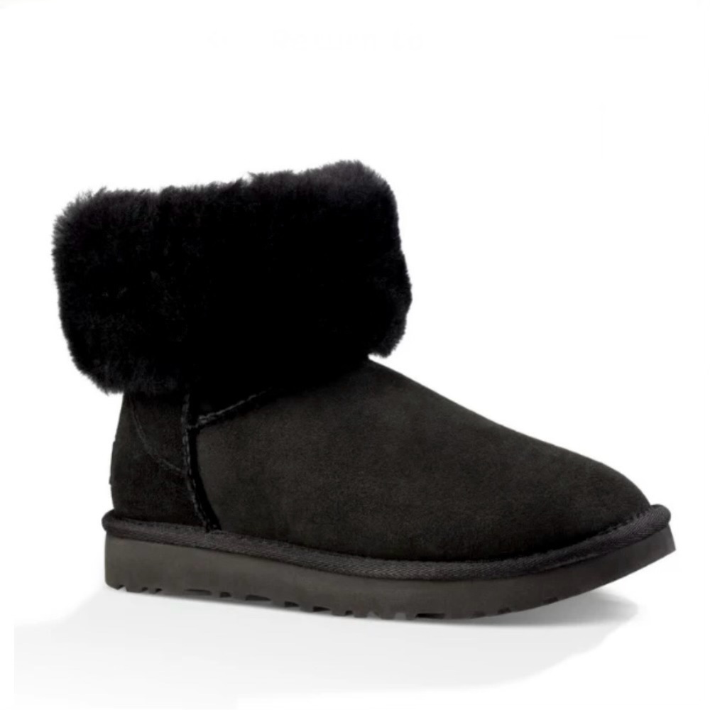 UGG Women's Classic Short Black